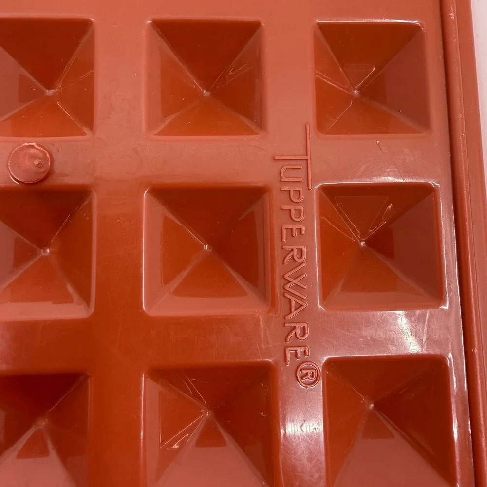 Tupperware red orange